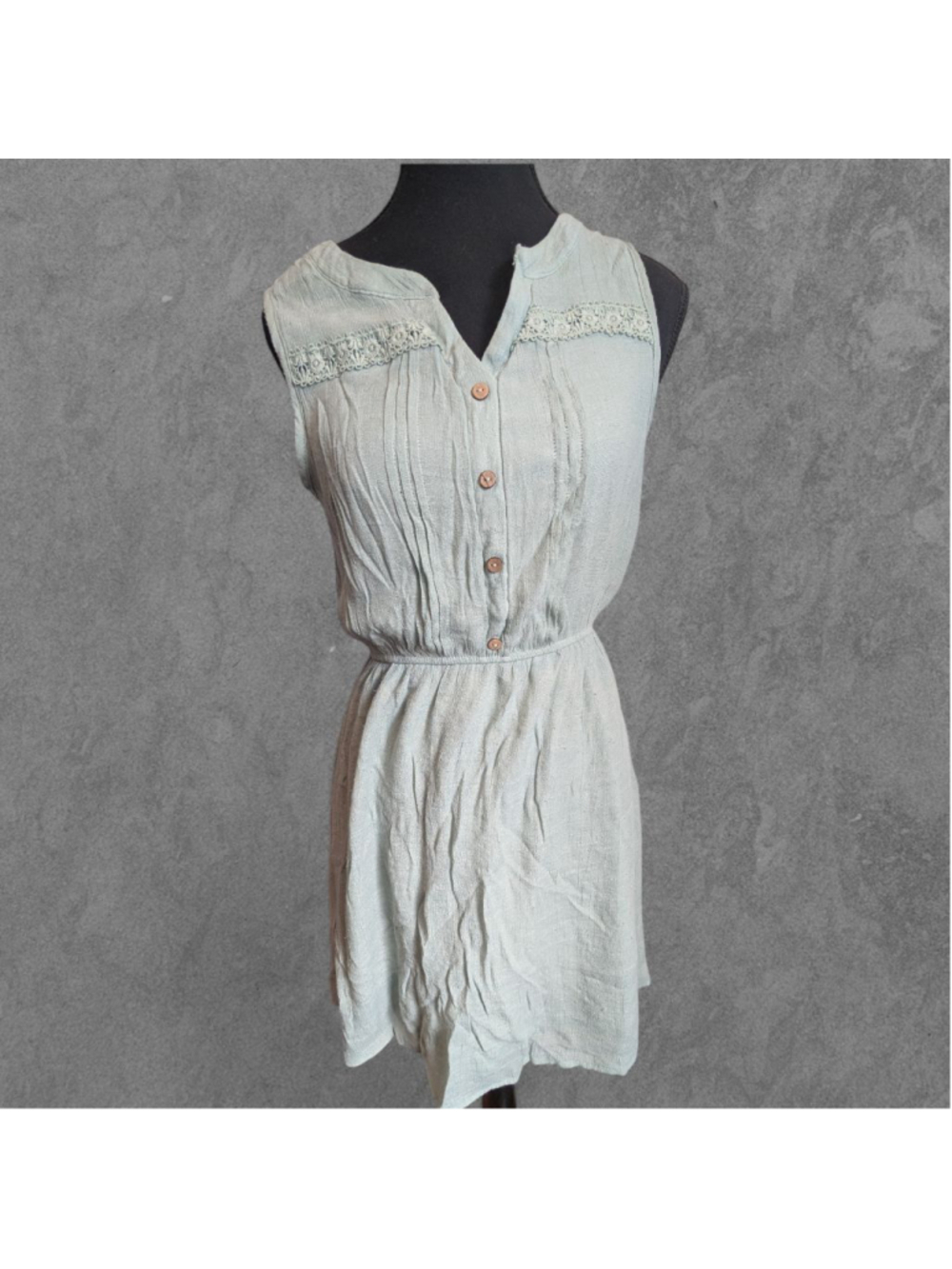 NAIF Light Green Sleeveless Button-Front Embroidered Boho Midi Dress - Picture 2 of 9